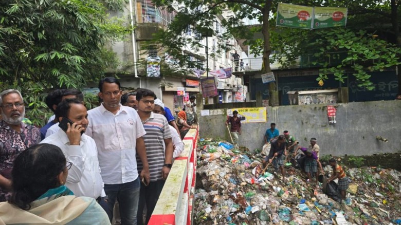 ‘হ্যালো ডিসি’তে অভিযোগ, কেরানীগঞ্জে সরানো হলো দীর্ঘদিনের ময়ল