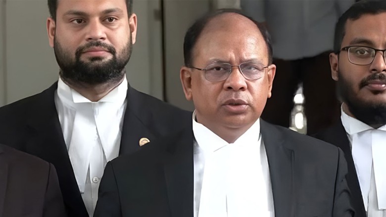 শেখ হাসিনা ভারতে কোন স্ট্যাটাসে, জানে না বাংলাদেশ: চিফ প্রসি